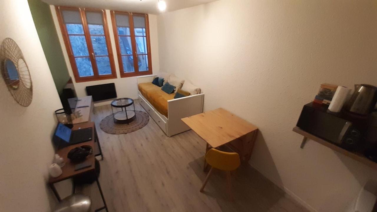 Studio 202 Au 15 Rue Battant A Безансон Екстериор снимка